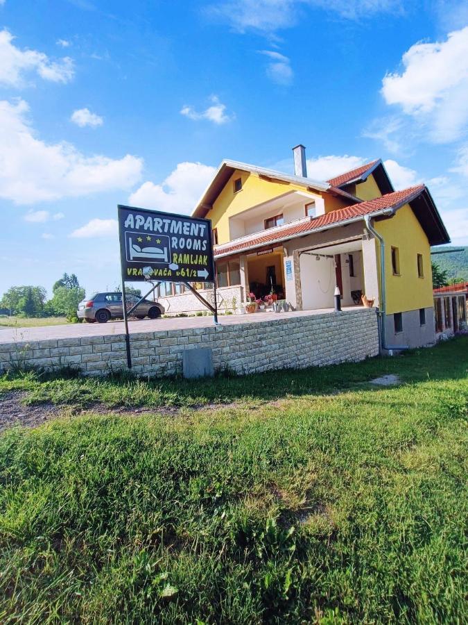 Apartments & Rooms Ramljak Korenica Exterior photo