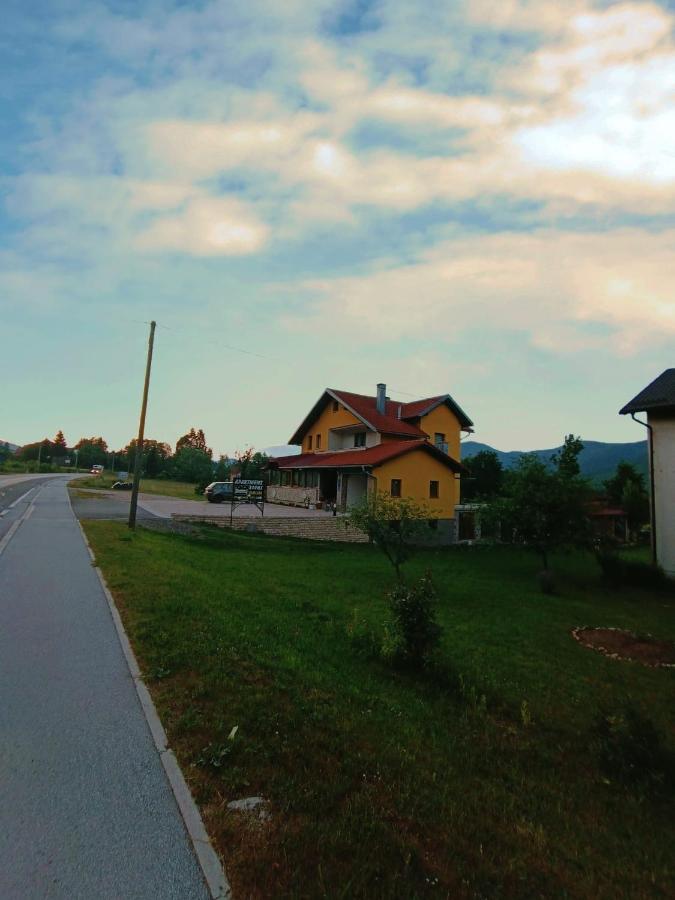 Apartments & Rooms Ramljak Korenica Exterior photo