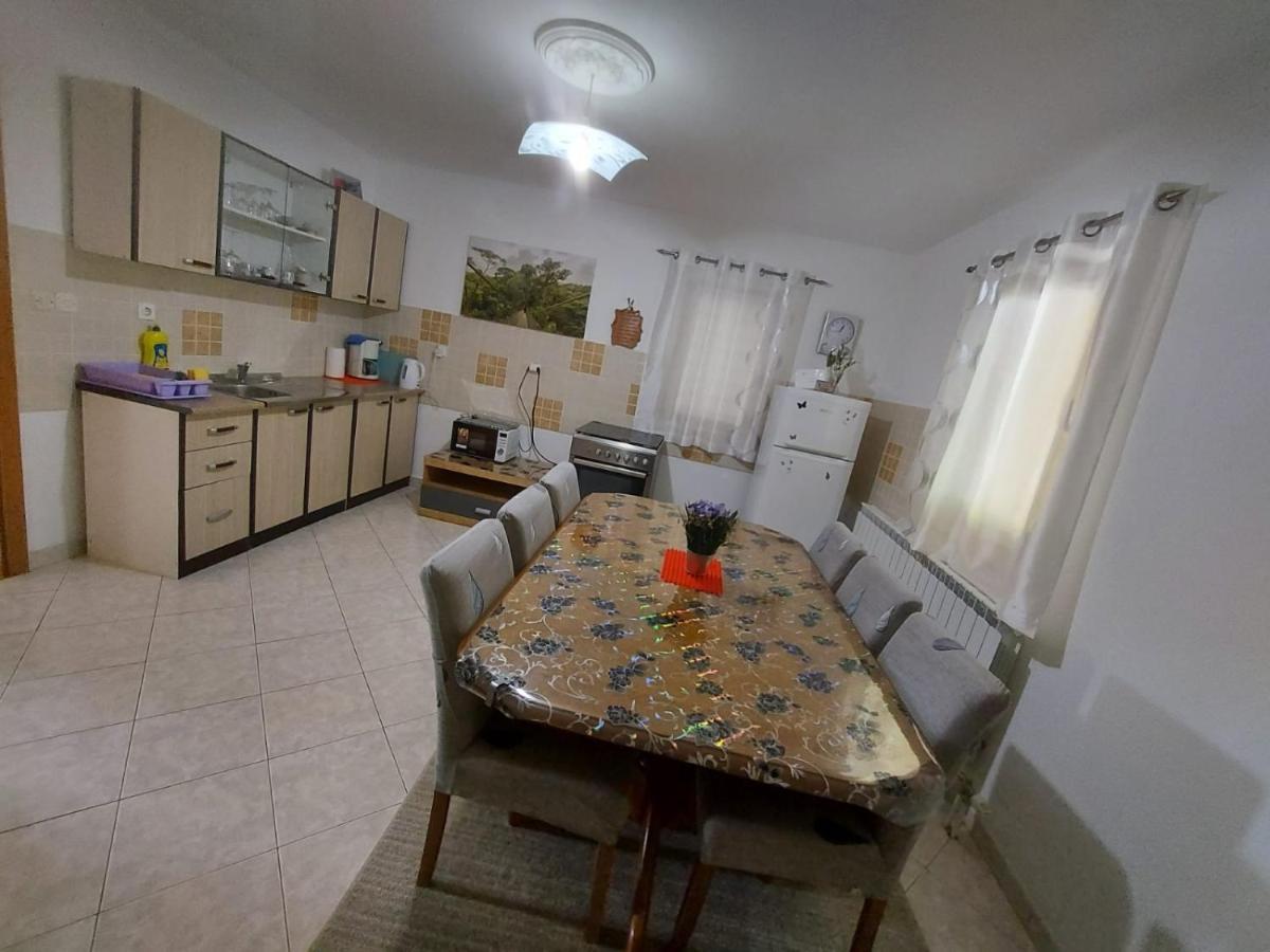 Apartments & Rooms Ramljak Korenica Exterior photo