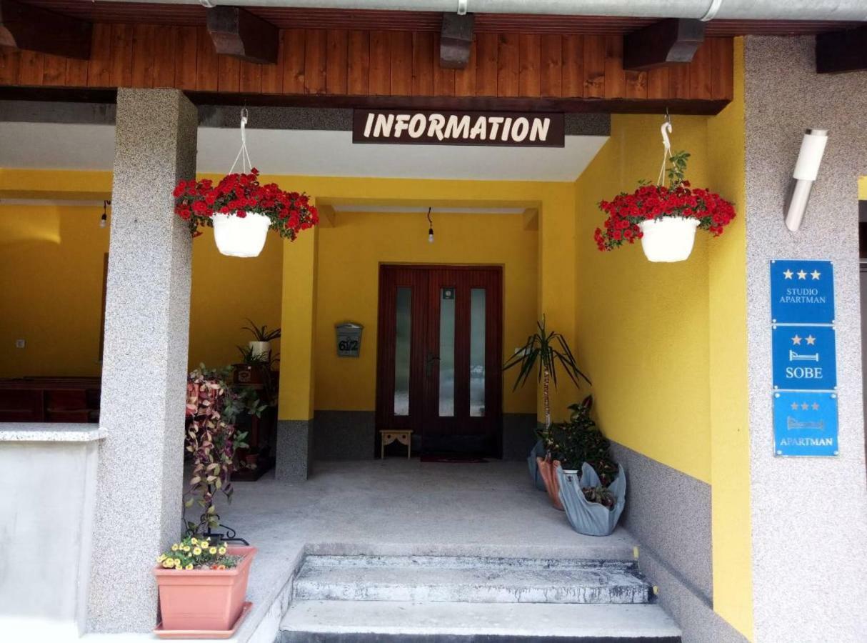 Apartments & Rooms Ramljak Korenica Exterior photo